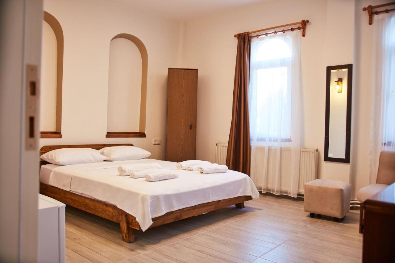 Ilcayto Suites Foça Bagian luar foto